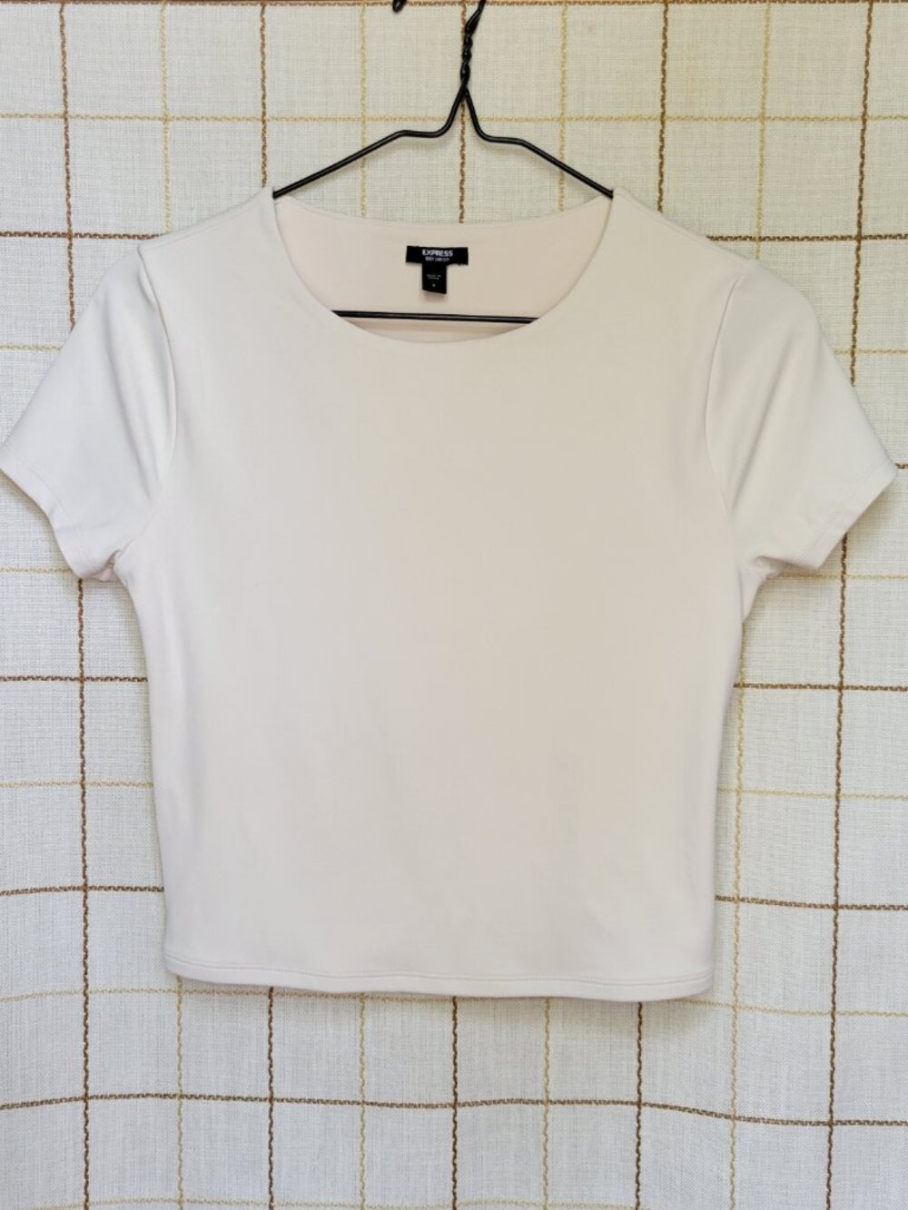 Express Body Contour High Compression Top - Picture 2 of 5